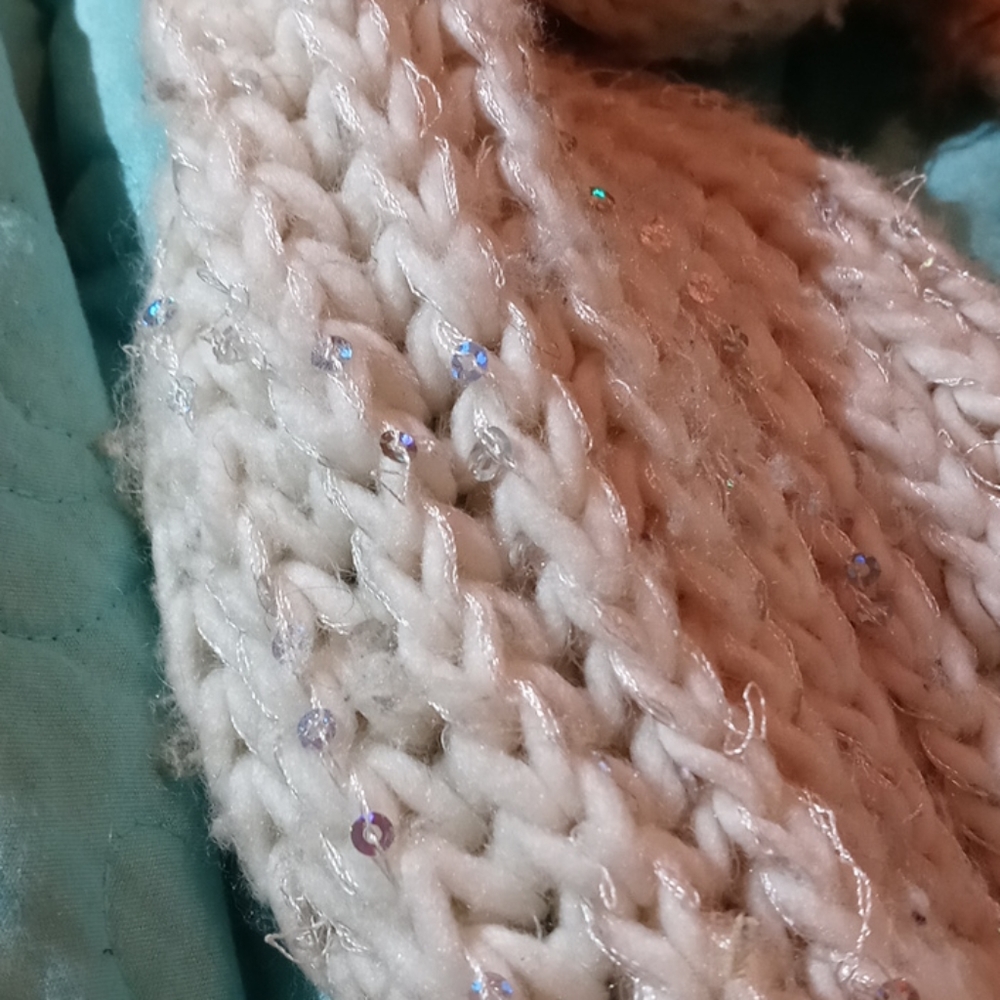 Loop scarf - Picture 2 of 2